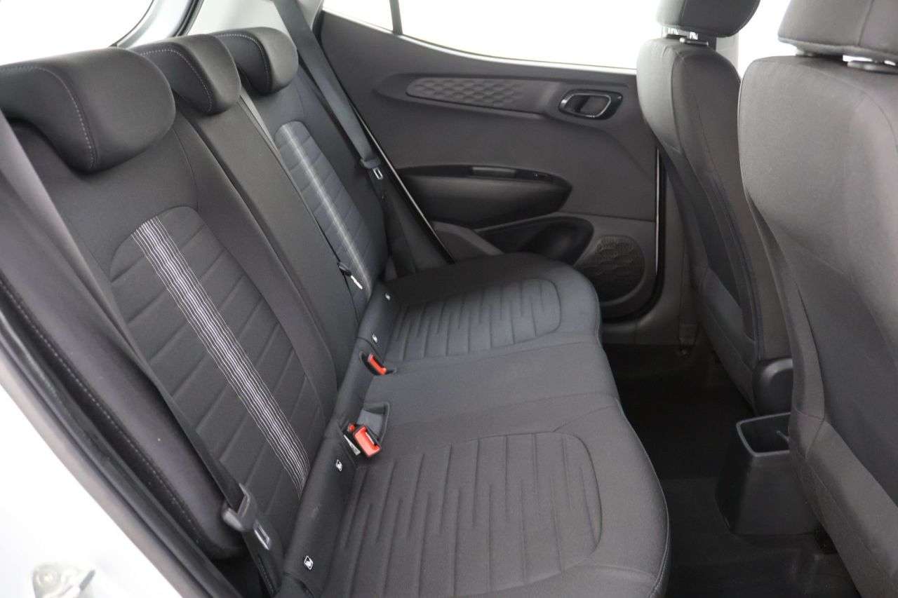 2022 HYUNDAI I10 2022 HYUNDAI I10