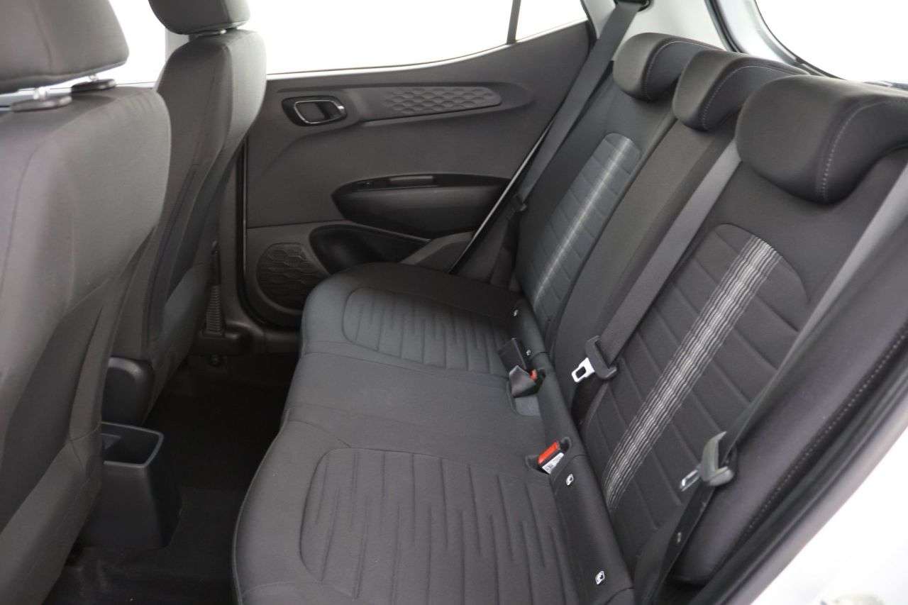 2022 HYUNDAI I10 2022 HYUNDAI I10