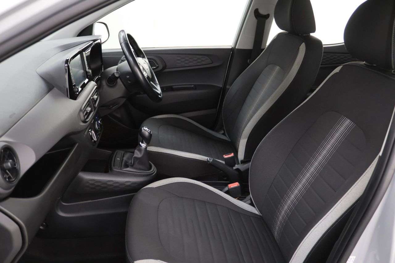 2022 HYUNDAI I10 2022 HYUNDAI I10