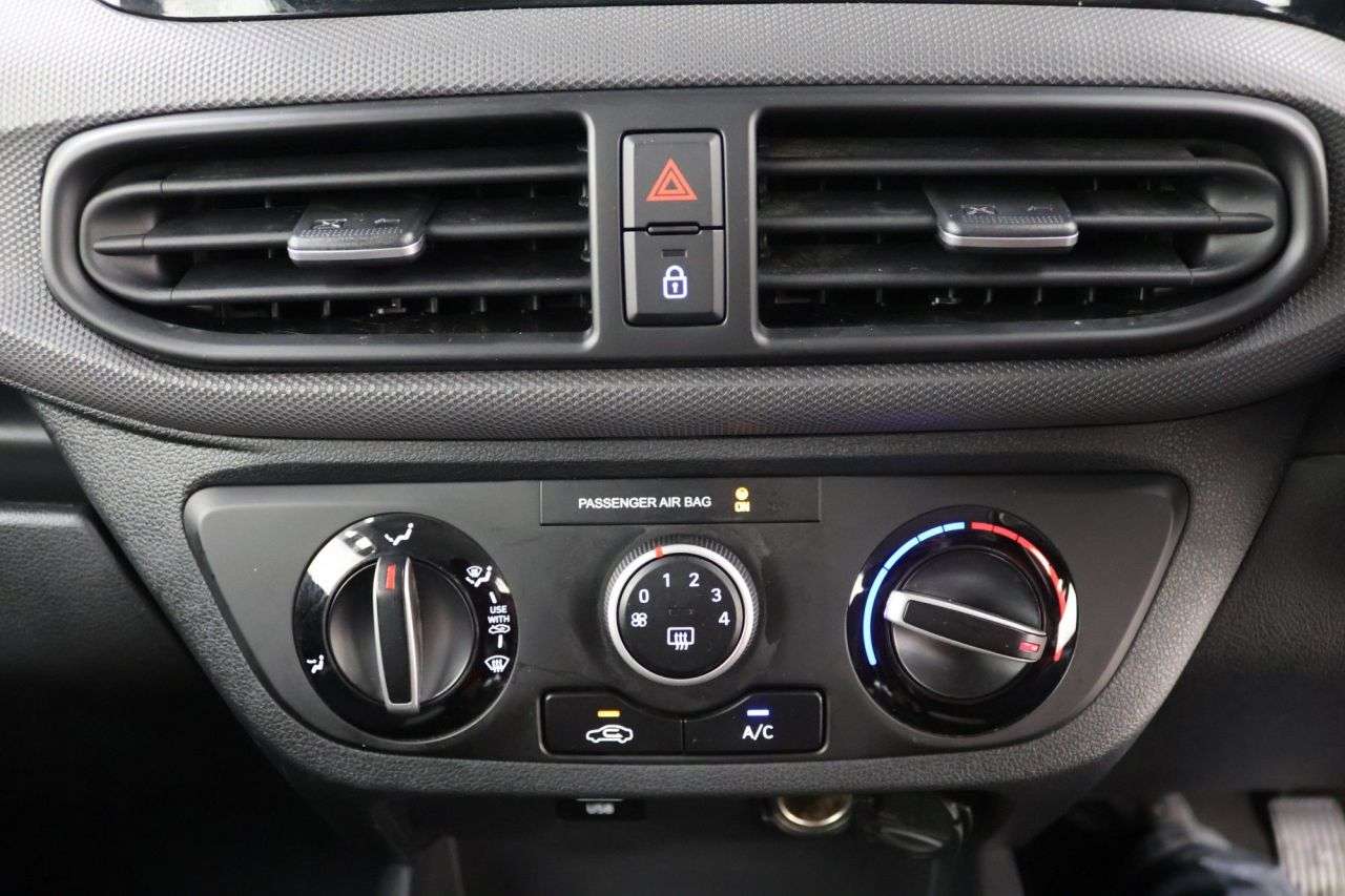 2022 HYUNDAI I10 2022 HYUNDAI I10