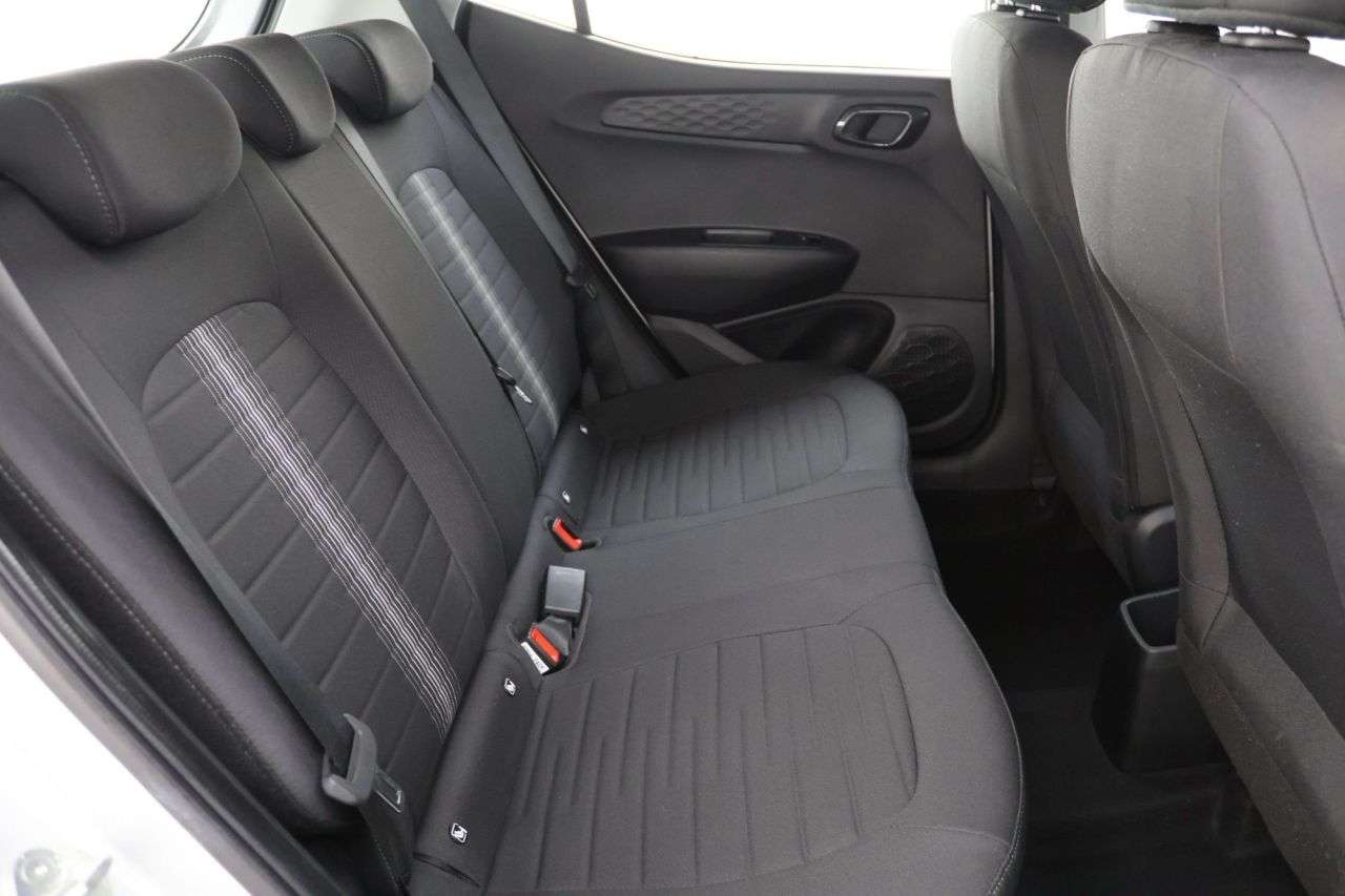 2022 HYUNDAI I10 2022 HYUNDAI I10