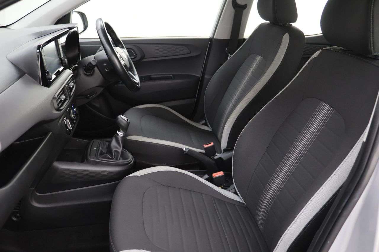 2022 HYUNDAI I10 2022 HYUNDAI I10