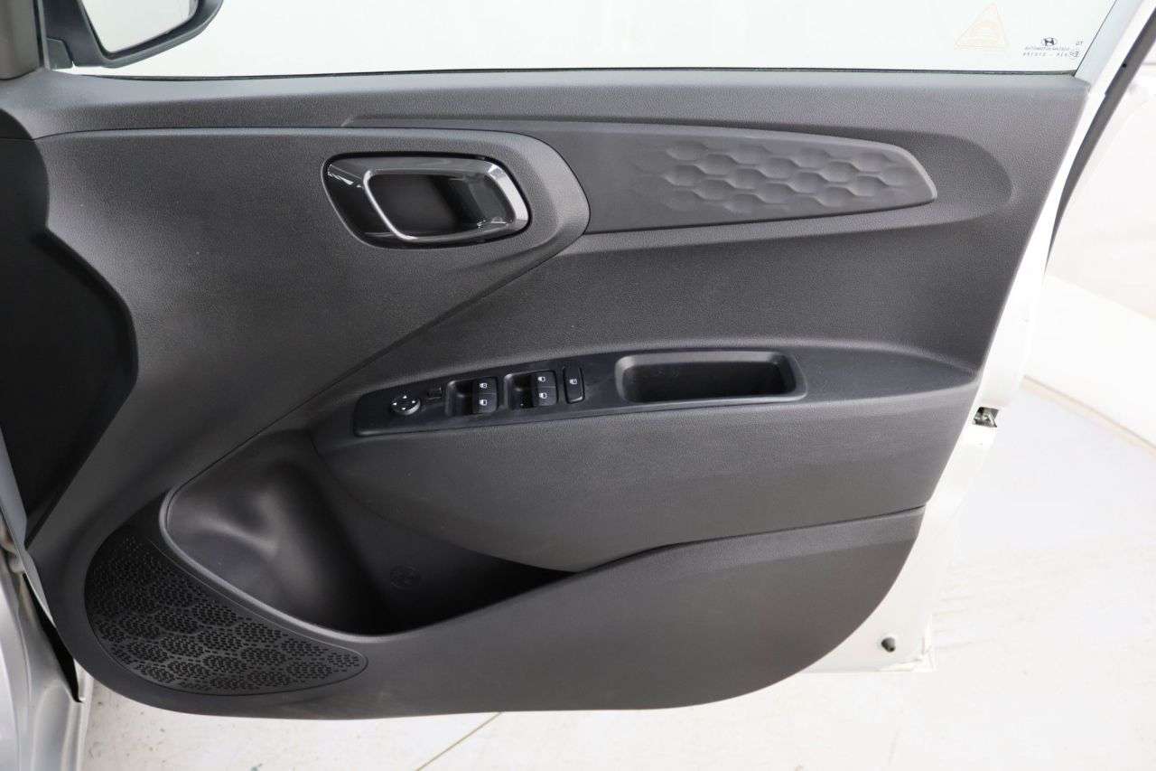 2022 HYUNDAI I10 2022 HYUNDAI I10