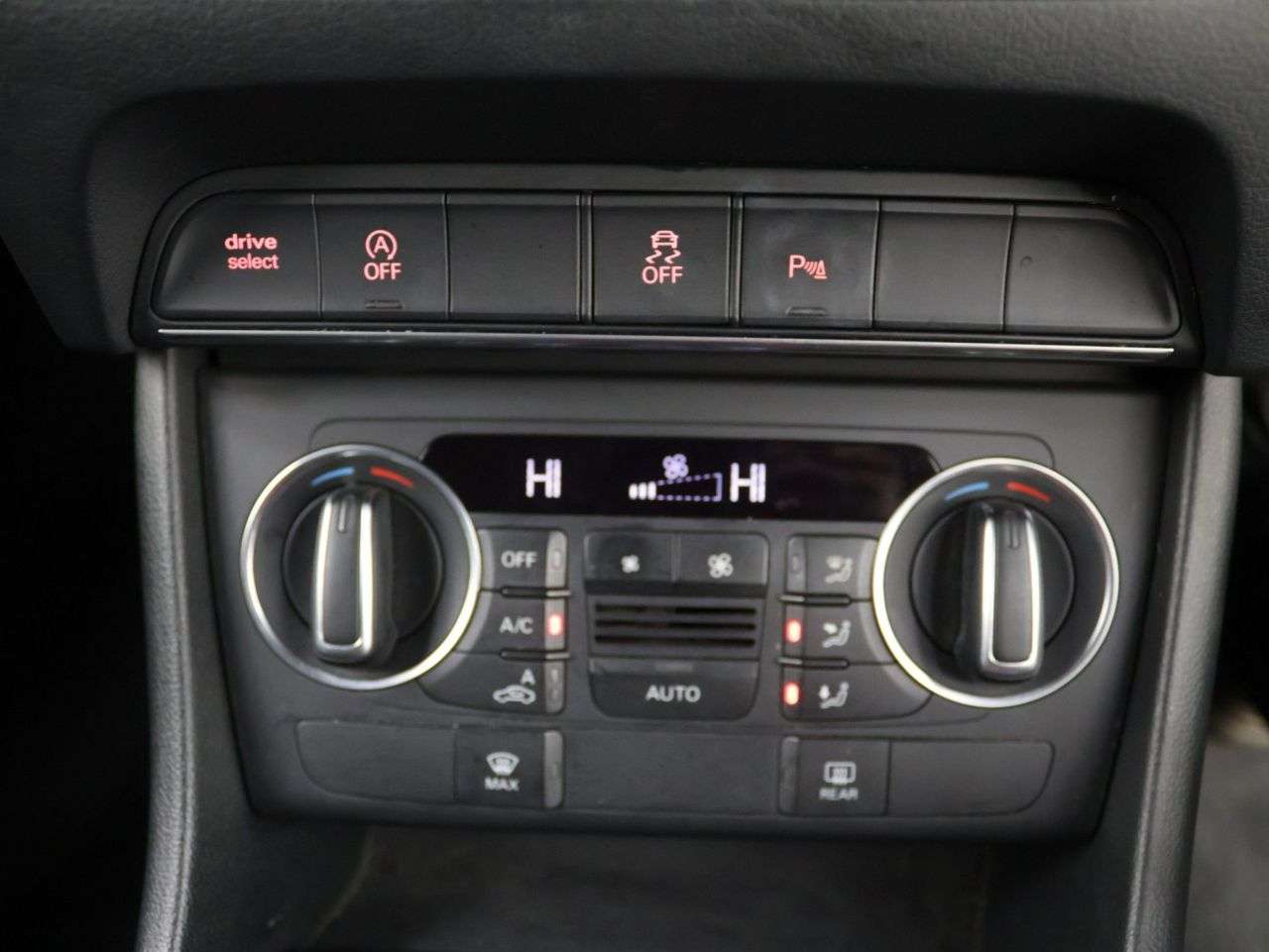 2017 AUDI Q3 2017 AUDI Q3