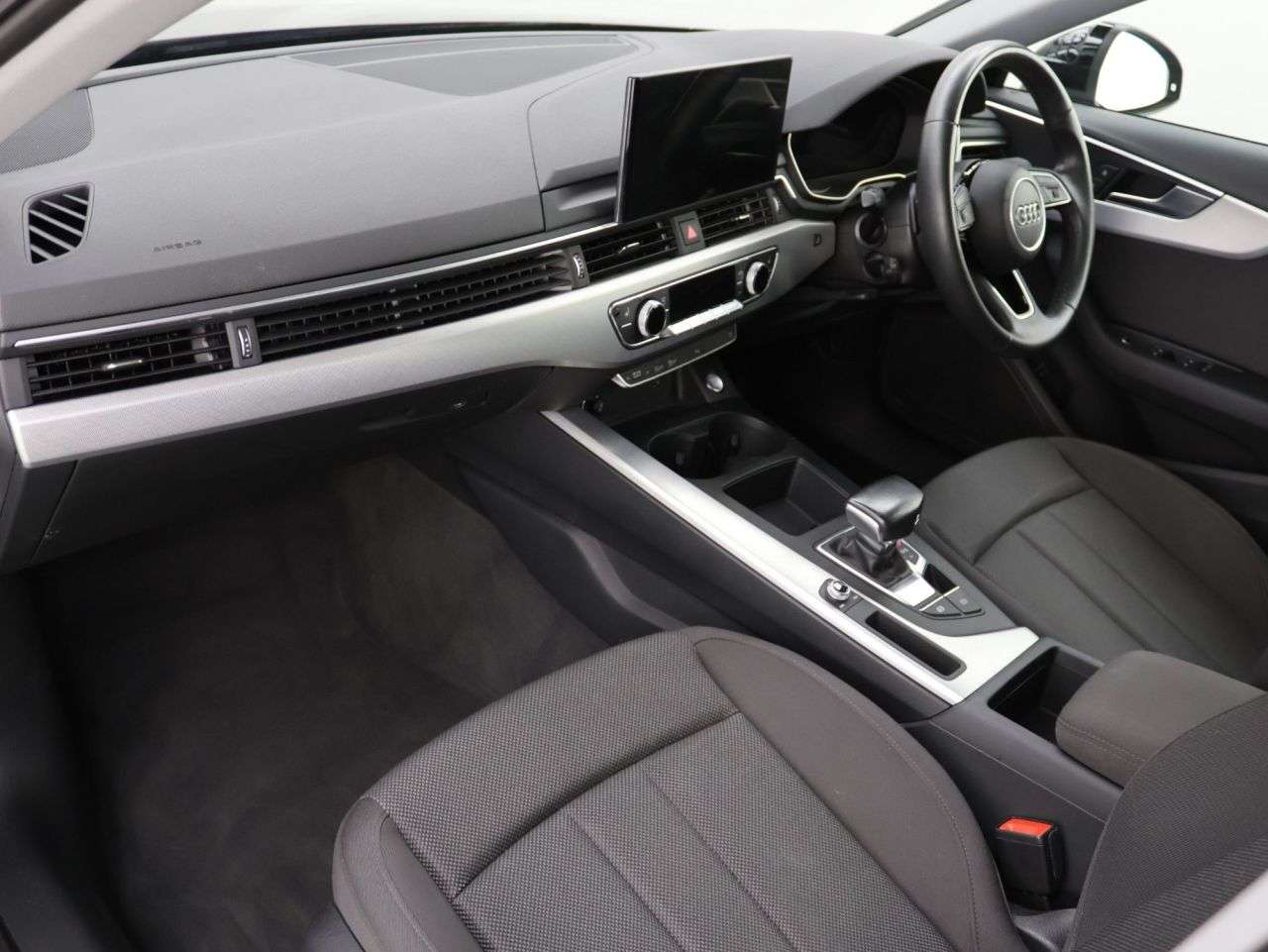 2022 AUDI A4 2022 AUDI A4