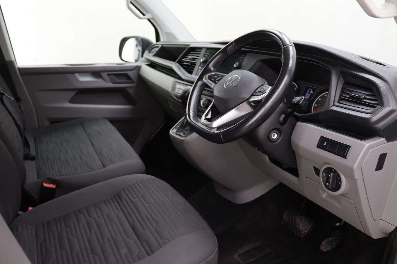 2022 VOLKSWAGEN TRANSPORTER SHUTTLE 2022 VOLKSWAGEN TRANSPORTER SHUTTLE