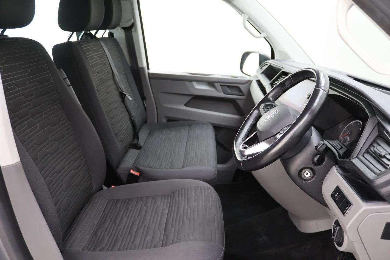 2022 VOLKSWAGEN TRANSPORTER SHUTTLE 2022 VOLKSWAGEN TRANSPORTER SHUTTLE