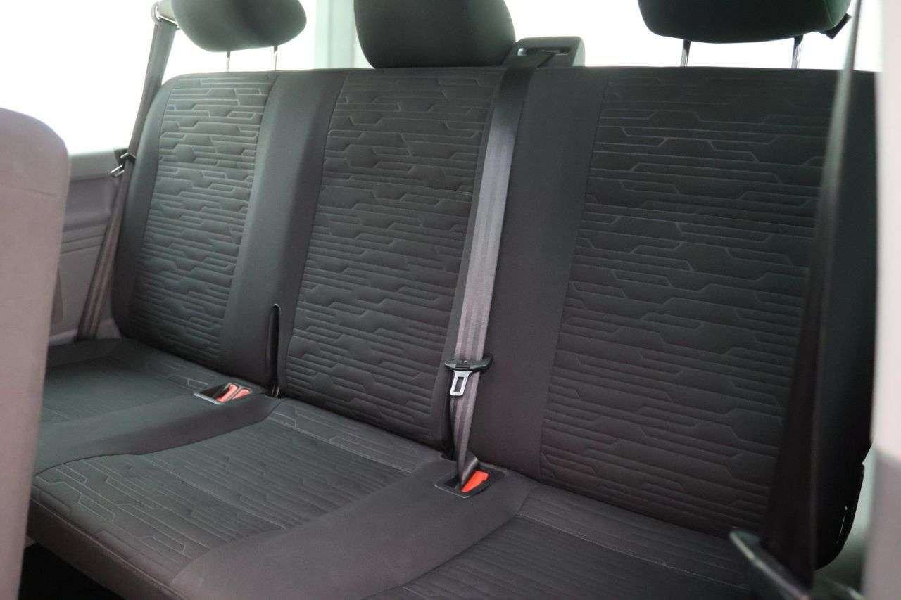 2022 VOLKSWAGEN TRANSPORTER SHUTTLE 2022 VOLKSWAGEN TRANSPORTER SHUTTLE