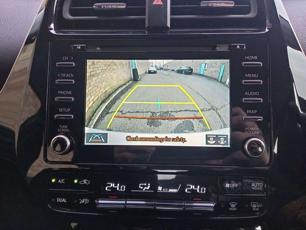 2022 TOYOTA PRIUS 2022 TOYOTA PRIUS