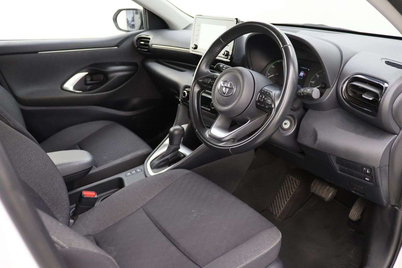 2021 TOYOTA YARIS 2021 TOYOTA YARIS