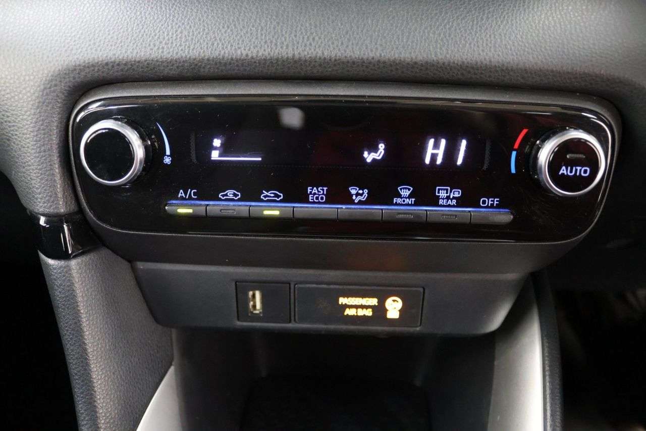 2021 TOYOTA YARIS 2021 TOYOTA YARIS