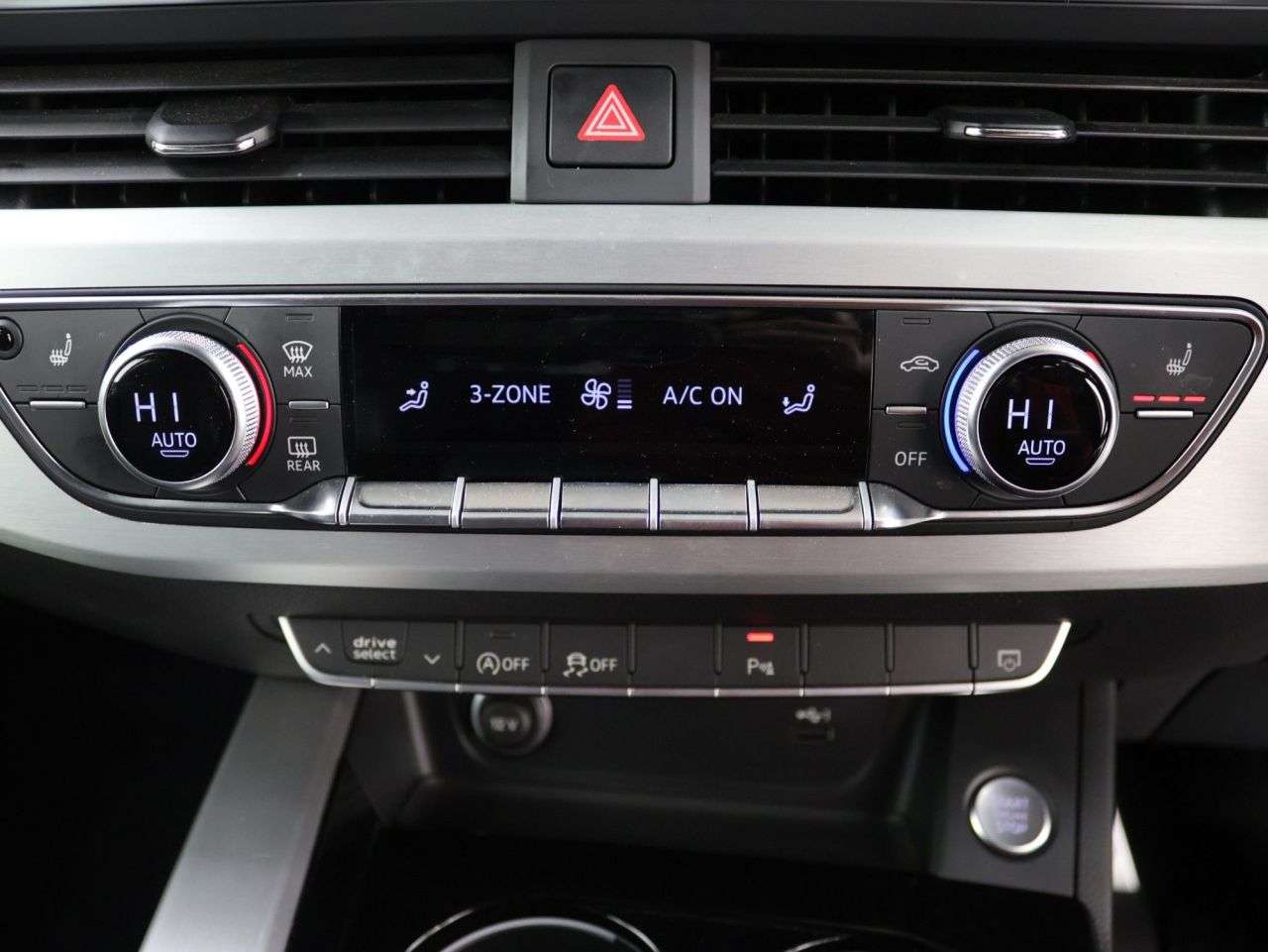 2022 AUDI A4 AVANT 2022 AUDI A4 AVANT