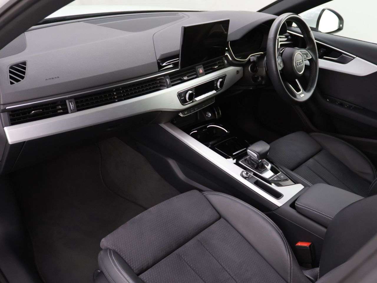 2022 AUDI A4 AVANT 2022 AUDI A4 AVANT