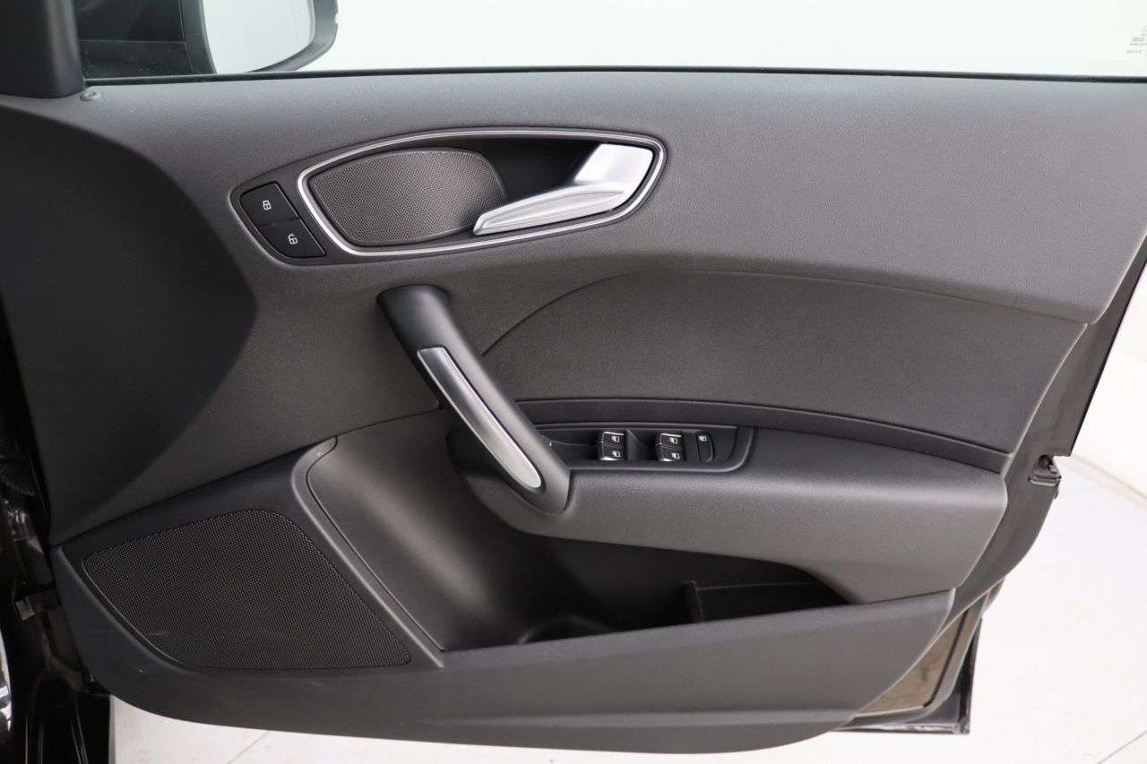 2018 AUDI A1 2018 AUDI A1