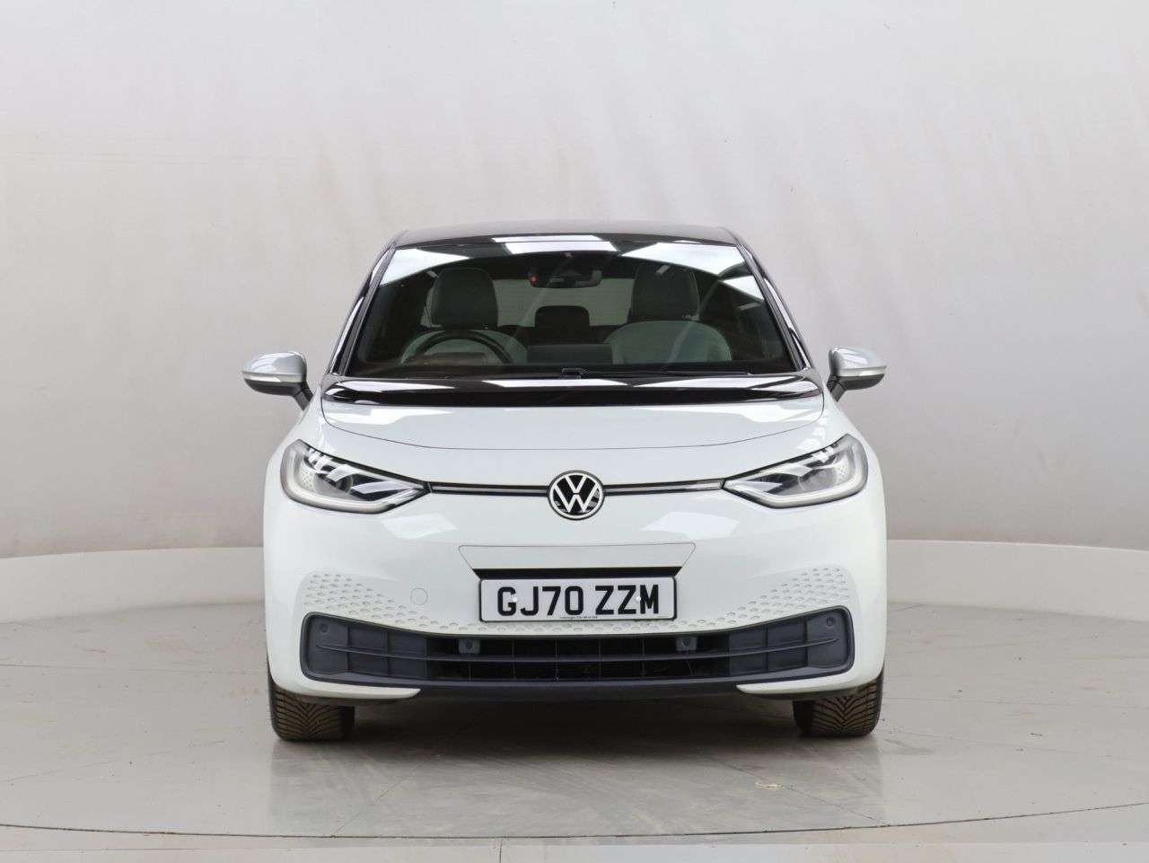 A 2020 VOLKSWAGEN ID3 Pro Performance 58kWh 1ST Edition Hatchback 5dr Electric Auto (204 ps) A 2020 VOLKSWAGEN ID3 Pro Performance 58kWh 1ST Edition Hatchback 5dr Electric Auto (204 ps)