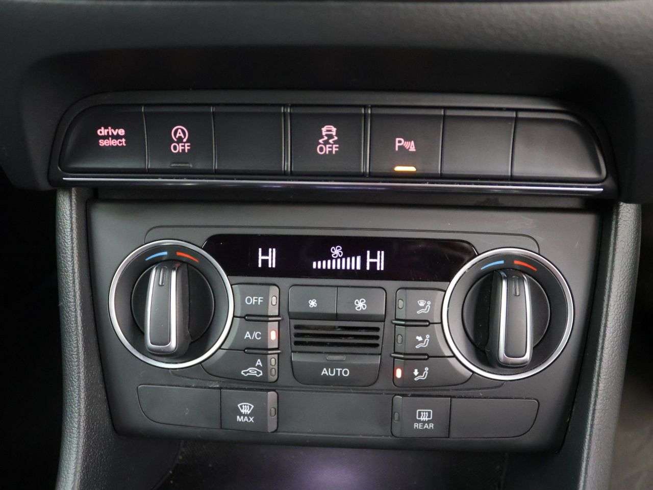 2018 AUDI Q3 2018 AUDI Q3