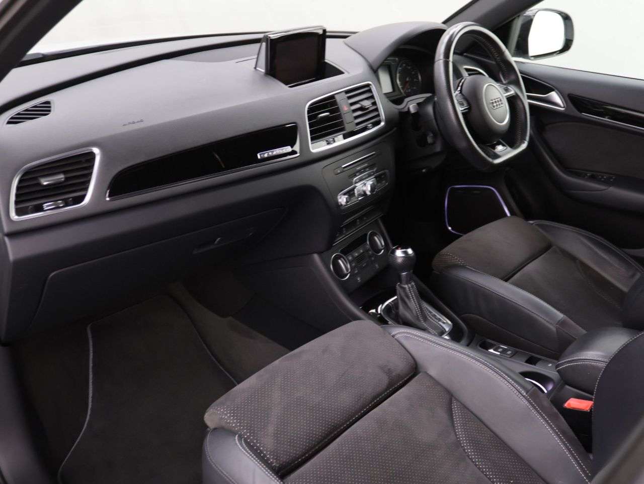 2018 AUDI Q3 2018 AUDI Q3