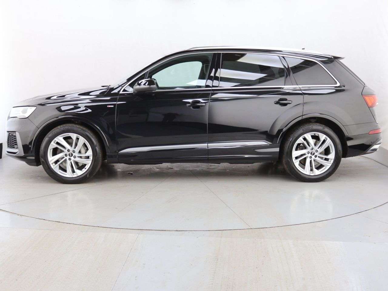 2022 AUDI Q7 2022 AUDI Q7