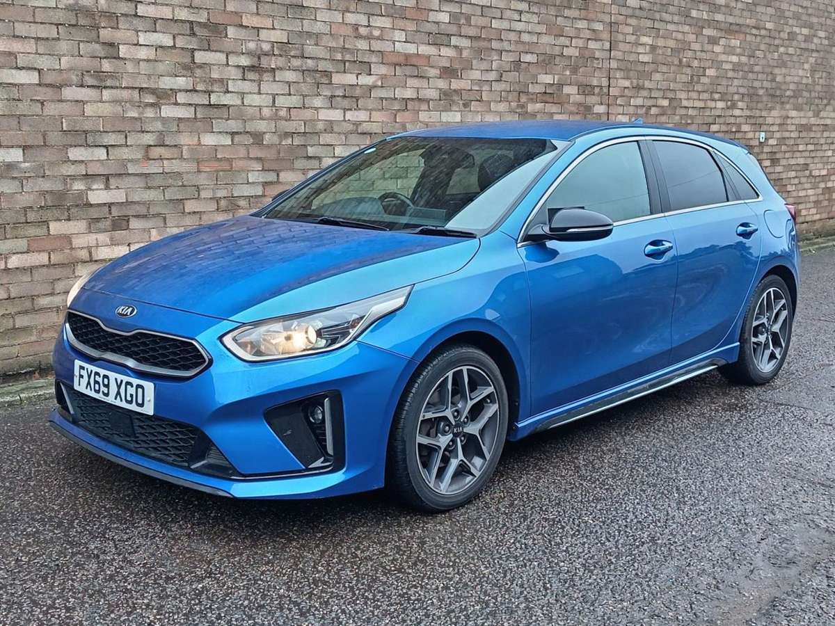 Check out this Kia Ceed 2019 Petrol Manual