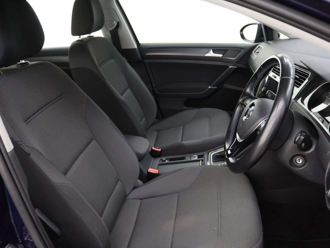 2019 VOLKSWAGEN E-GOLF 2019 VOLKSWAGEN E-GOLF