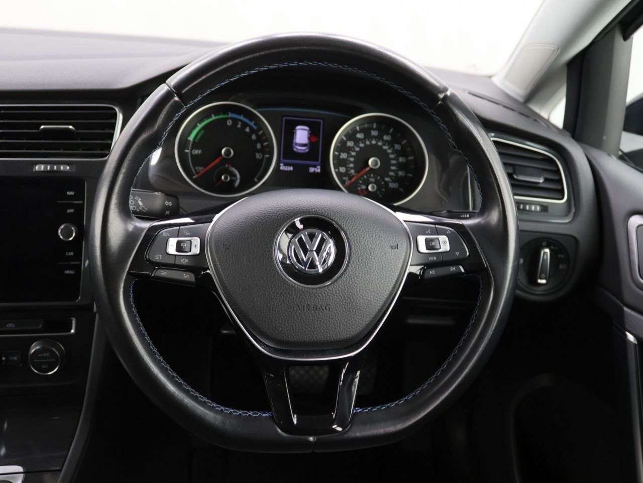 2019 VOLKSWAGEN E-GOLF 2019 VOLKSWAGEN E-GOLF