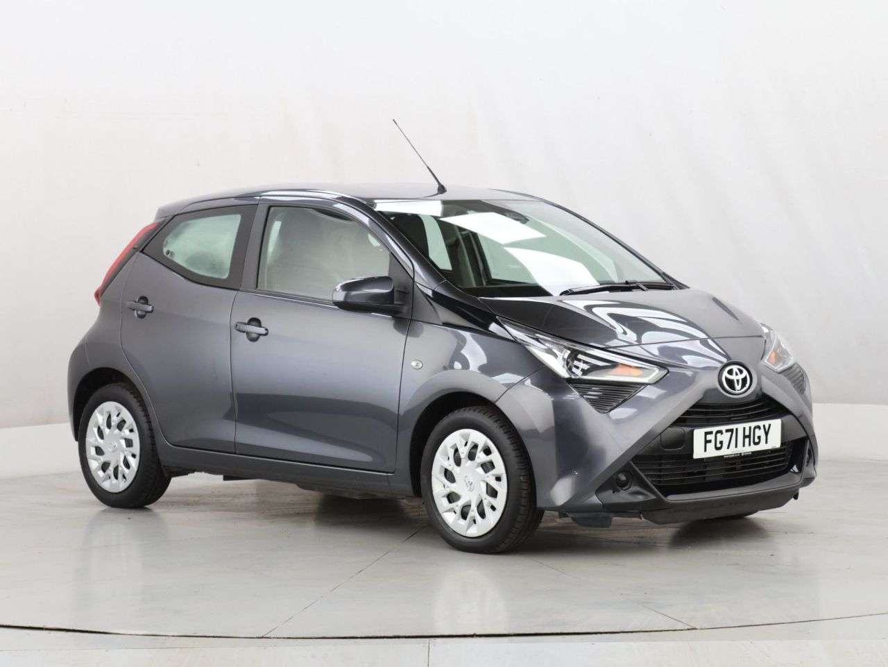 2022 TOYOTA AYGO 2022 TOYOTA AYGO
