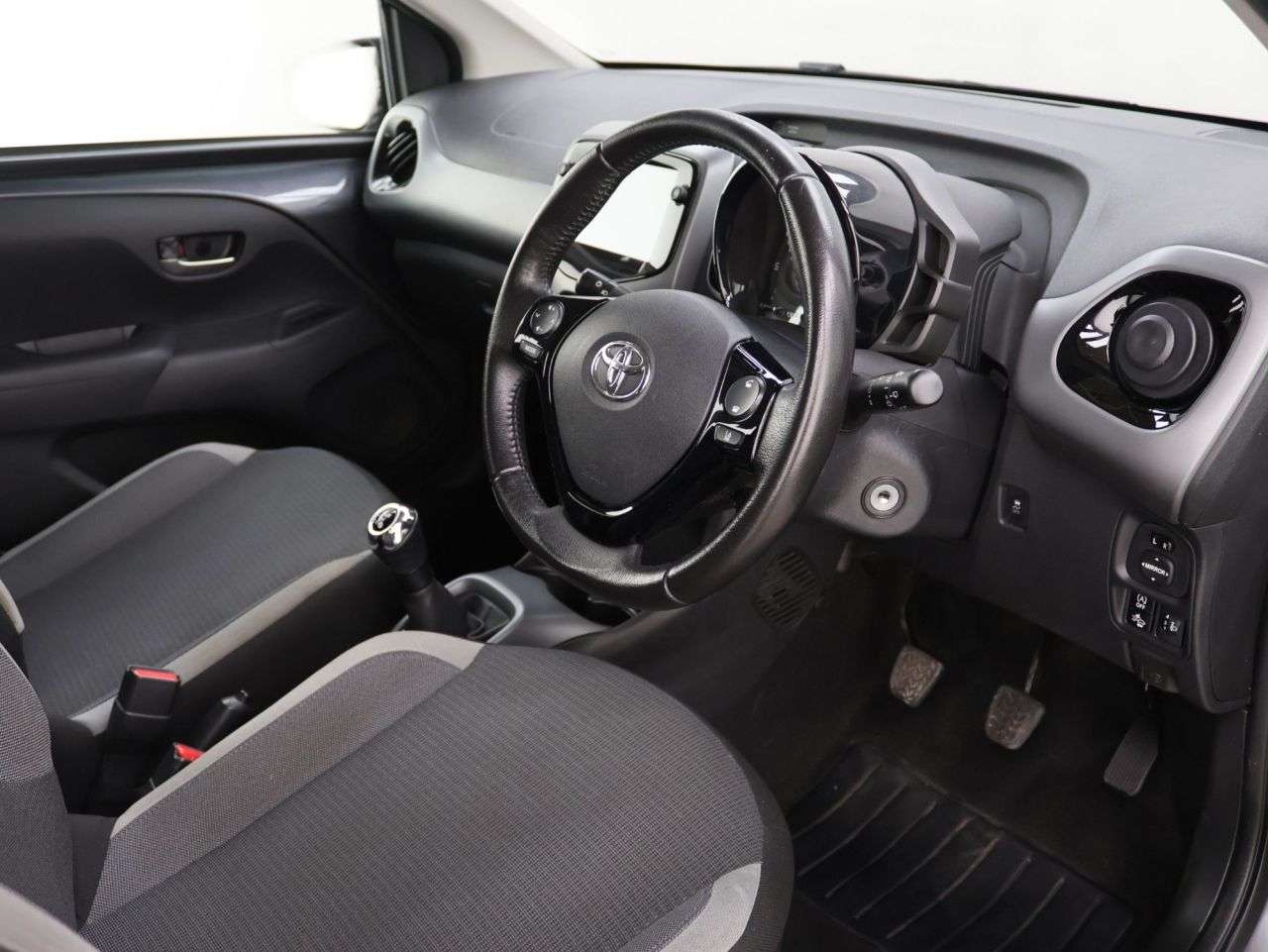 2022 TOYOTA AYGO 2022 TOYOTA AYGO