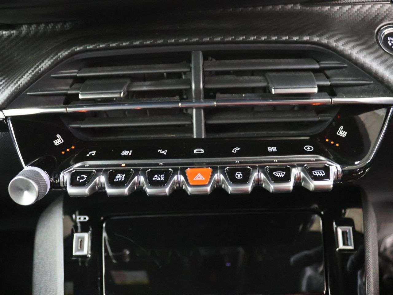 2021 PEUGEOT E-2008 2021 PEUGEOT E-2008