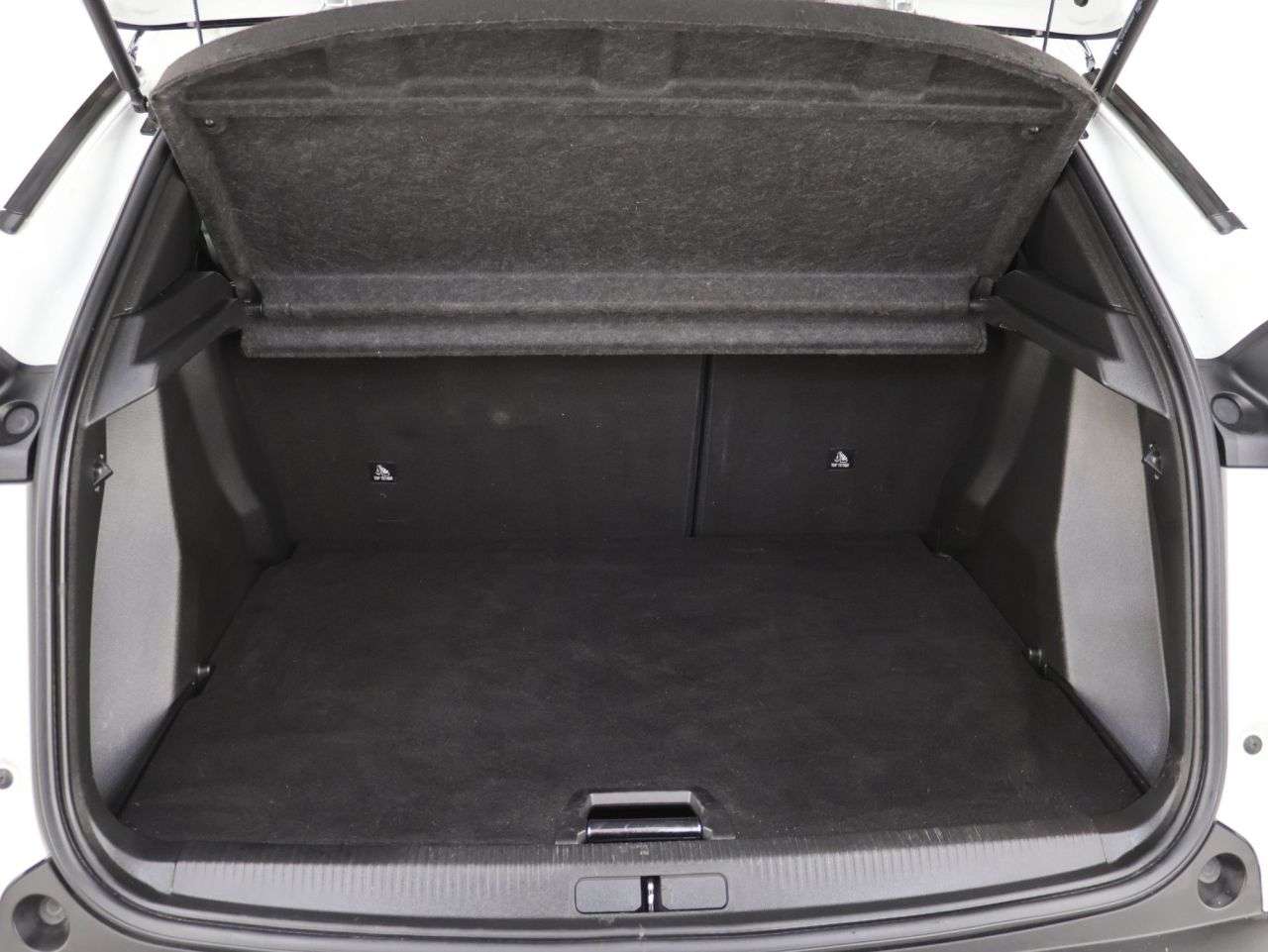 2021 PEUGEOT E-2008 2021 PEUGEOT E-2008