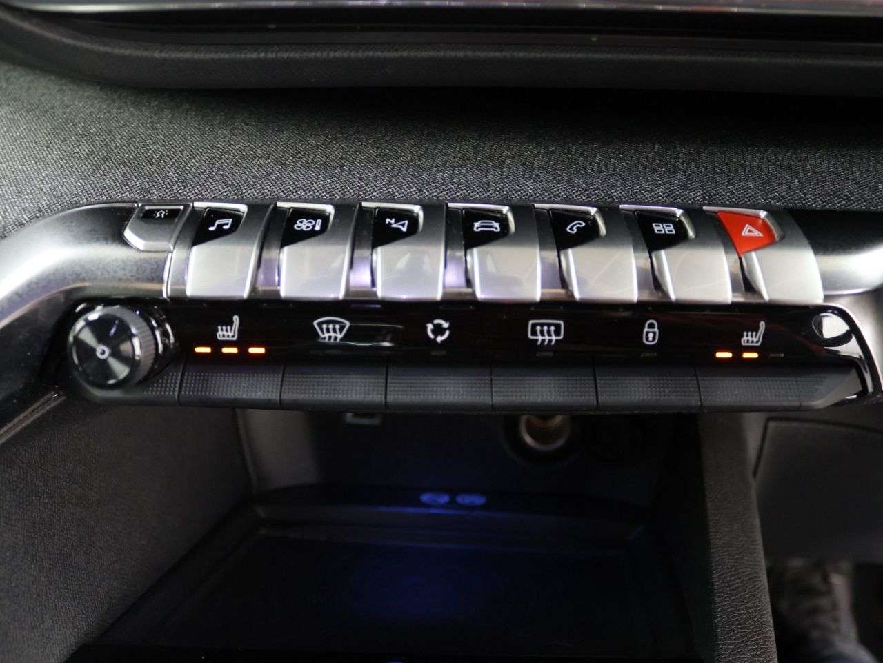 2019 PEUGEOT 3008 2019 PEUGEOT 3008