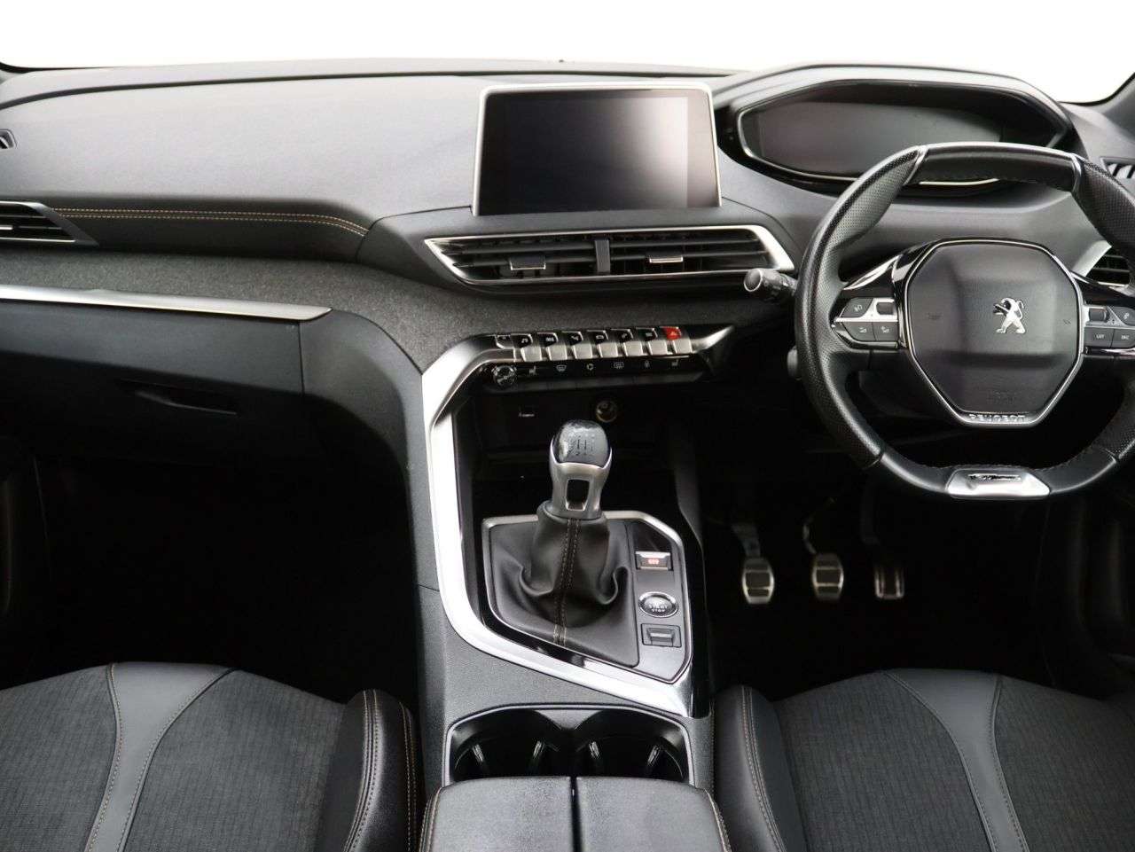 2019 PEUGEOT 3008 2019 PEUGEOT 3008