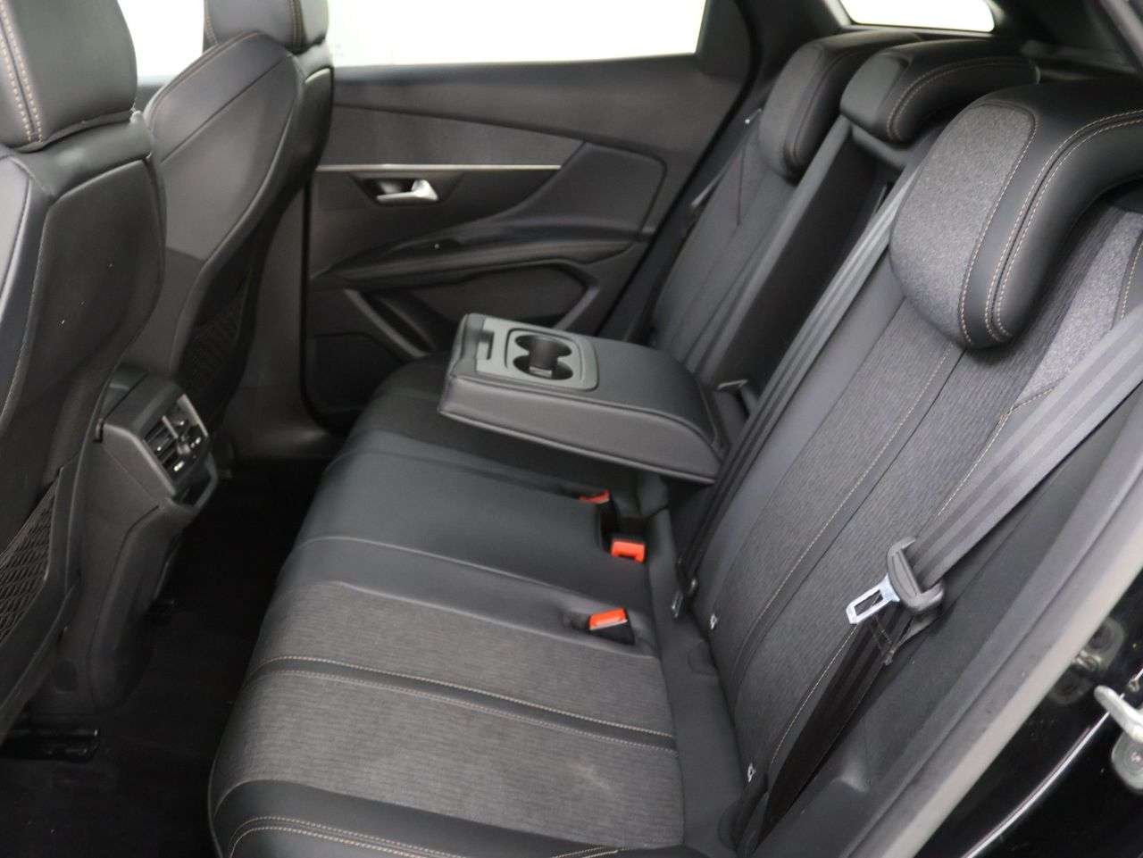 2019 PEUGEOT 3008 2019 PEUGEOT 3008