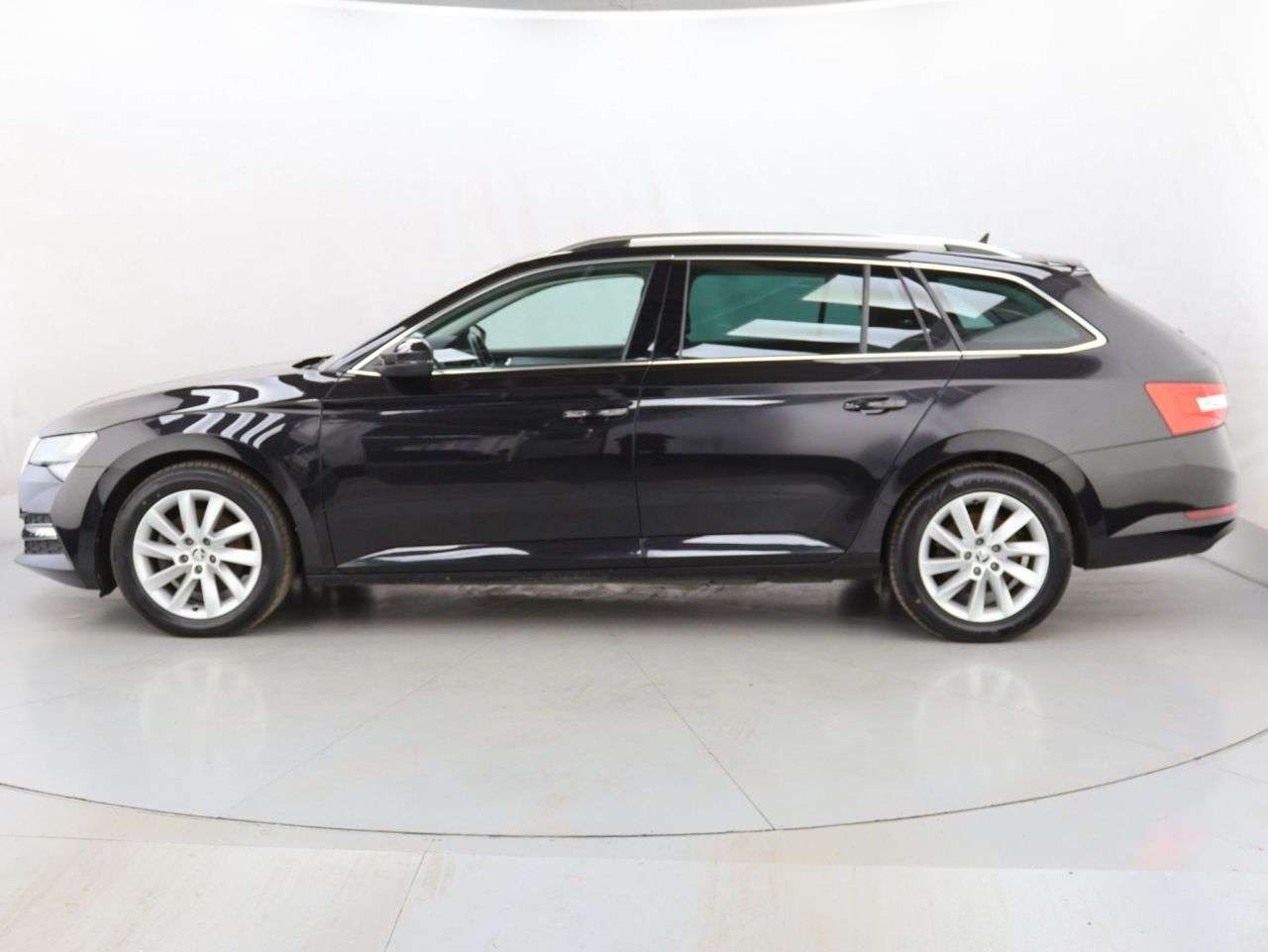 2021 SKODA SUPERB 2021 SKODA SUPERB