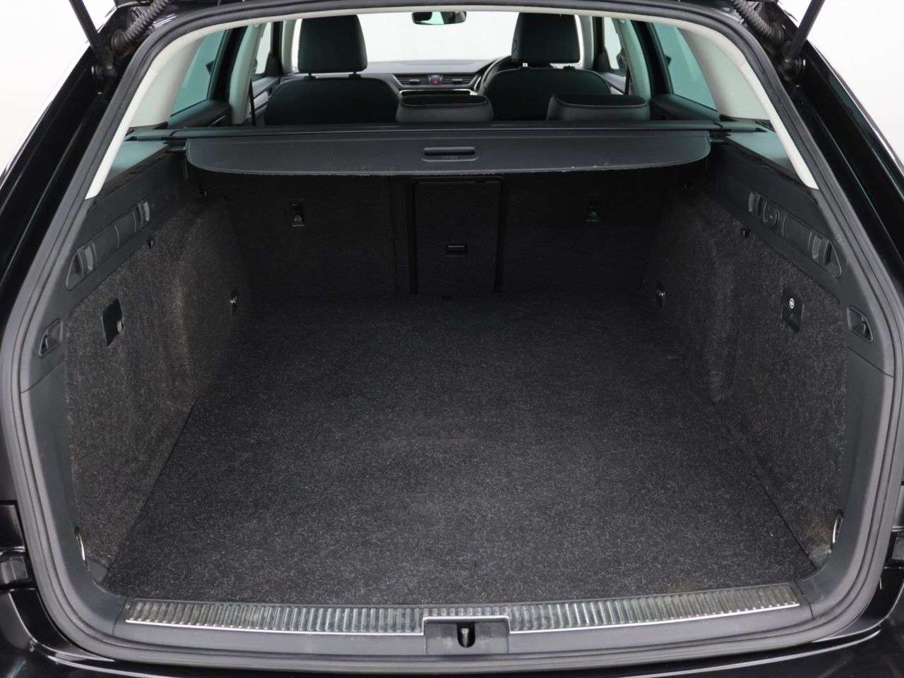 2021 SKODA SUPERB 2021 SKODA SUPERB