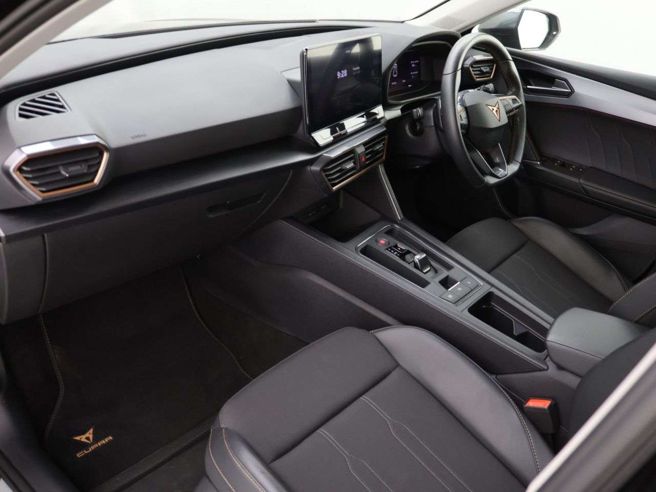 2024 CUPRA LEON 2024 CUPRA LEON