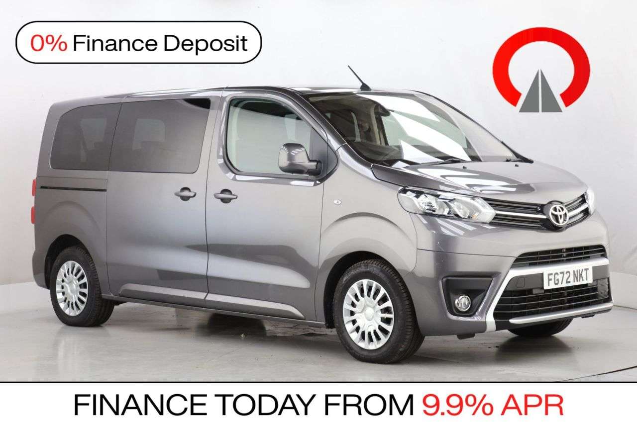 A 2022 TOYOTA PROACE VERSO 1.5D Shuttle Medium MPV 5dr Diesel Manual MWB Euro 6 (s/s) (9 Seat) (120 ps A 2022 TOYOTA PROACE VERSO 1.5D Shuttle Medium MPV 5dr Diesel Manual MWB Euro 6 (s/s) (9 Seat) (120 ps