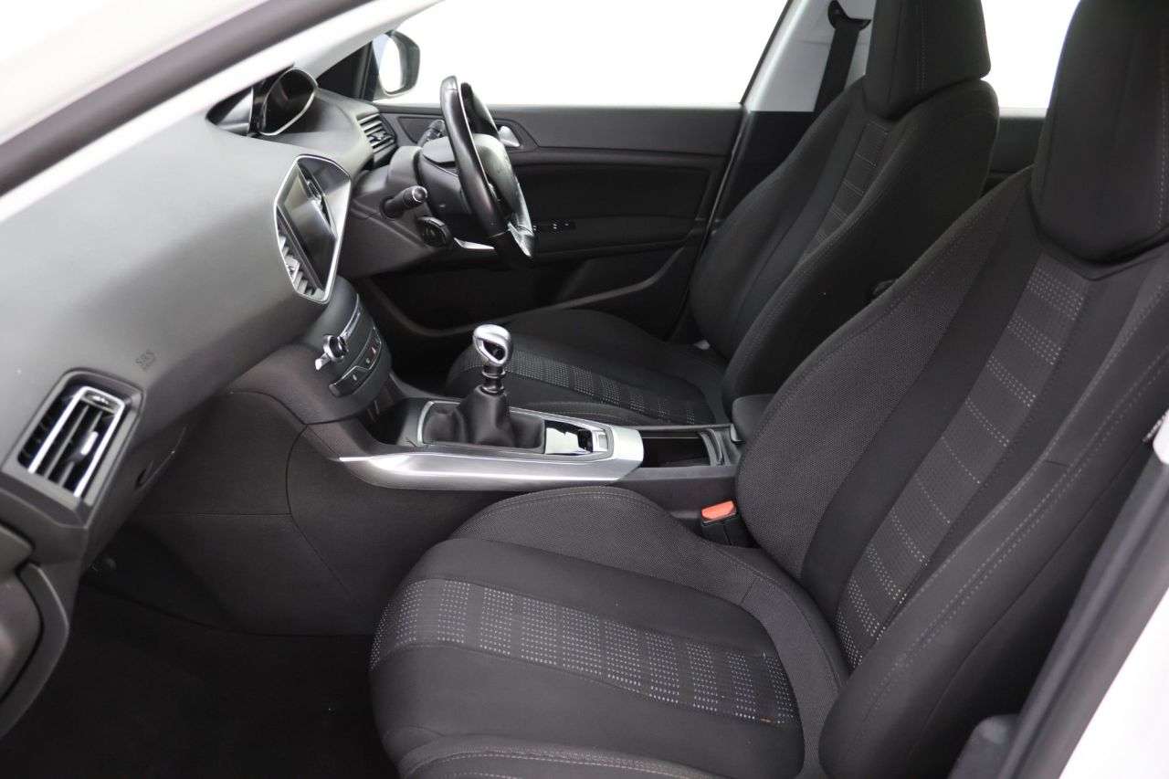 2016 PEUGEOT 308 2016 PEUGEOT 308