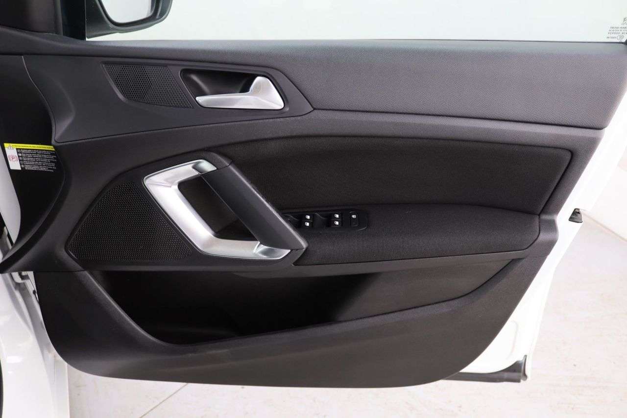 2016 PEUGEOT 308 2016 PEUGEOT 308