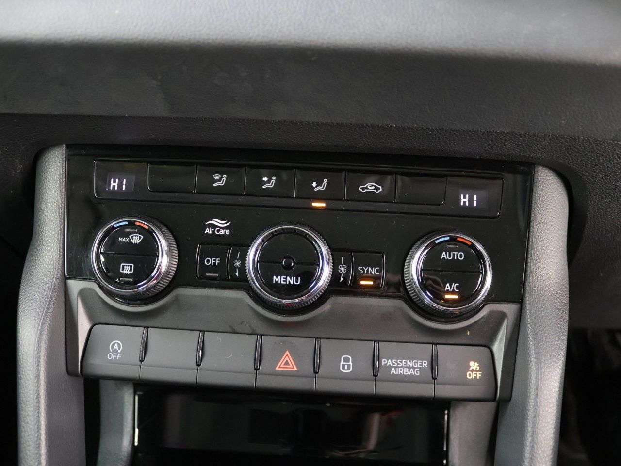 2023 SKODA KAROQ 2023 SKODA KAROQ