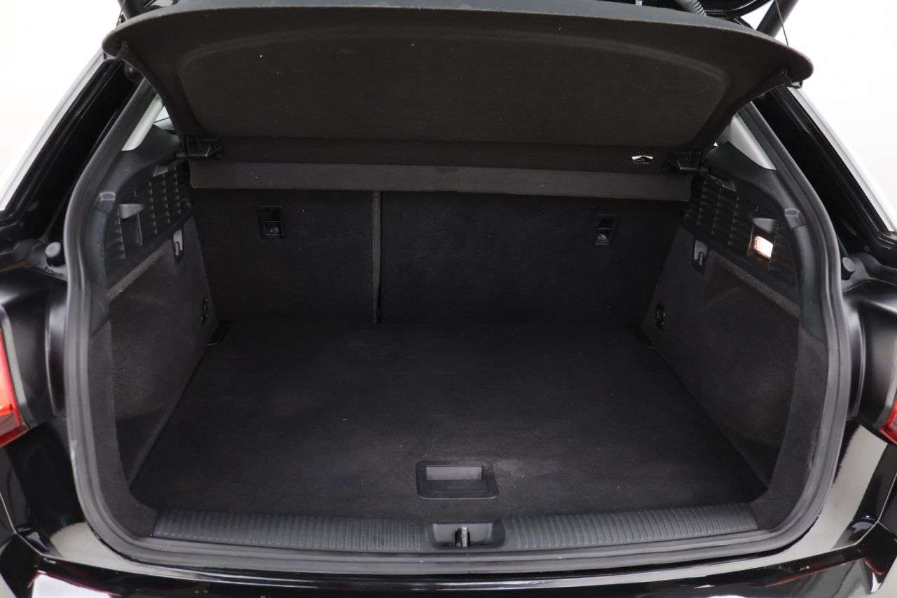 2019 AUDI Q2 2019 AUDI Q2