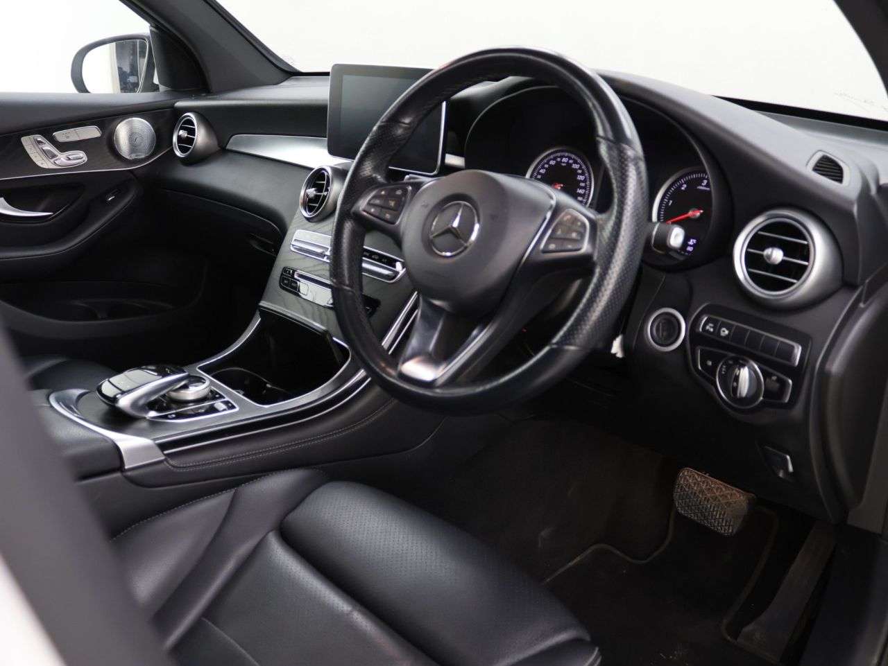 2019 MERCEDES-BENZ GLC 2019 MERCEDES-BENZ GLC