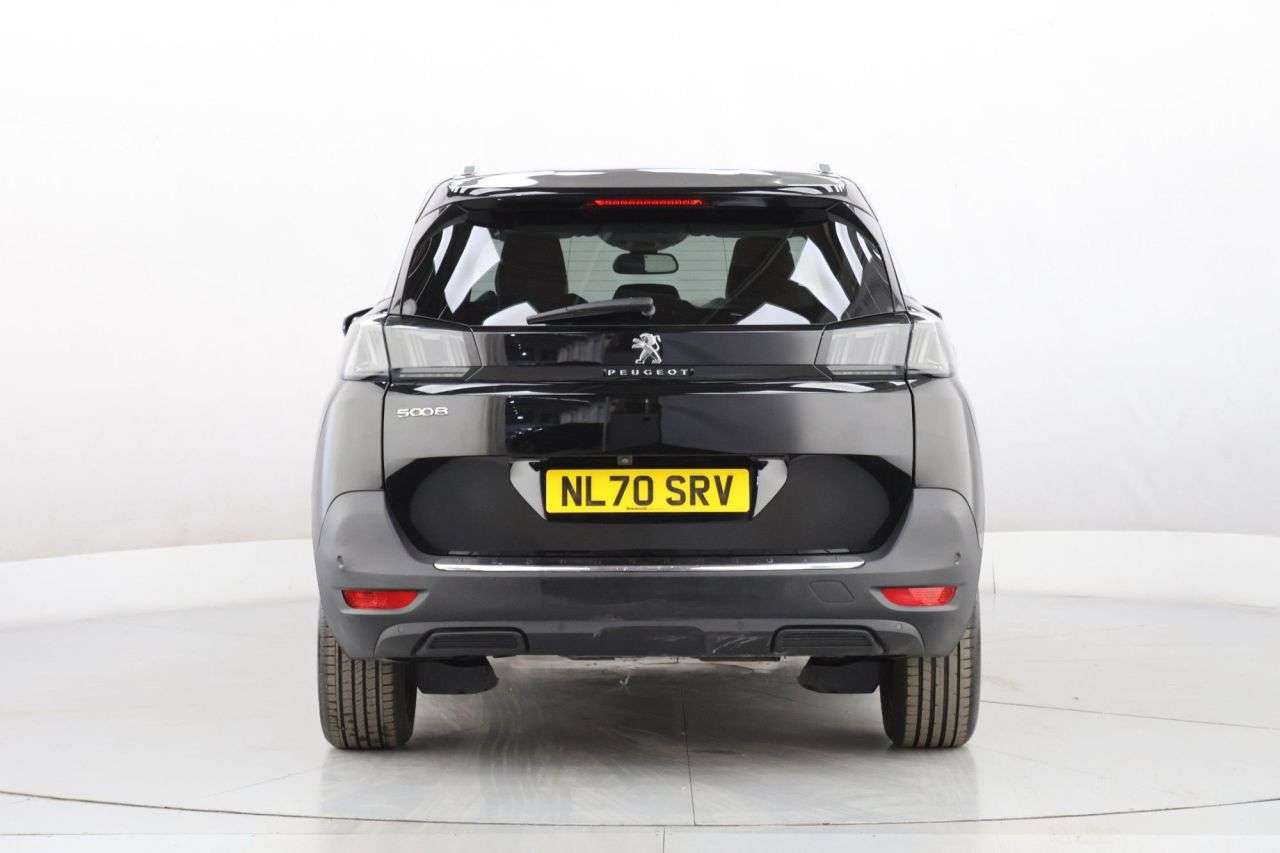 2021 PEUGEOT 5008 2021 PEUGEOT 5008