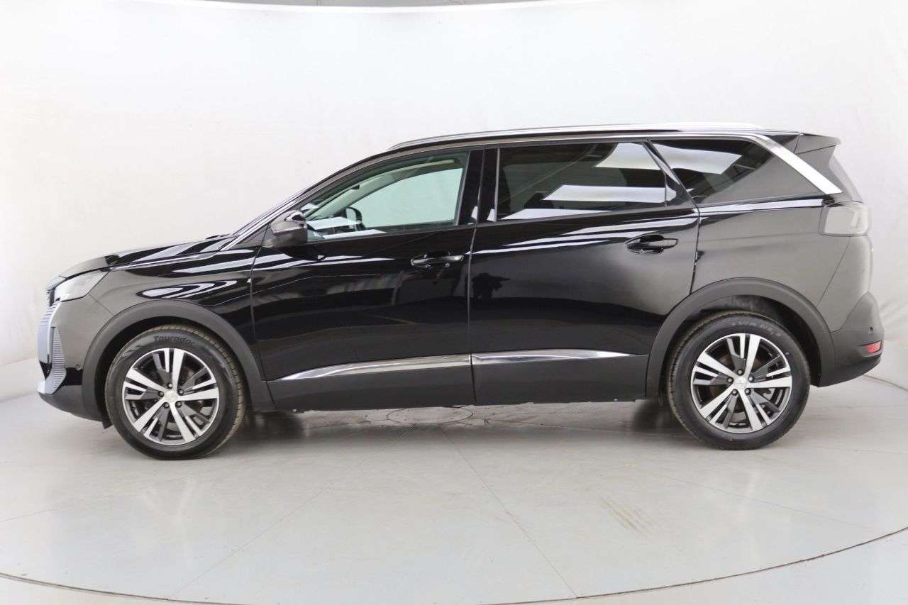 2021 PEUGEOT 5008 2021 PEUGEOT 5008