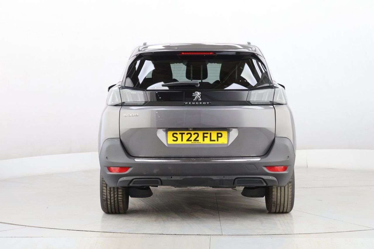 2022 PEUGEOT 5008 2022 PEUGEOT 5008