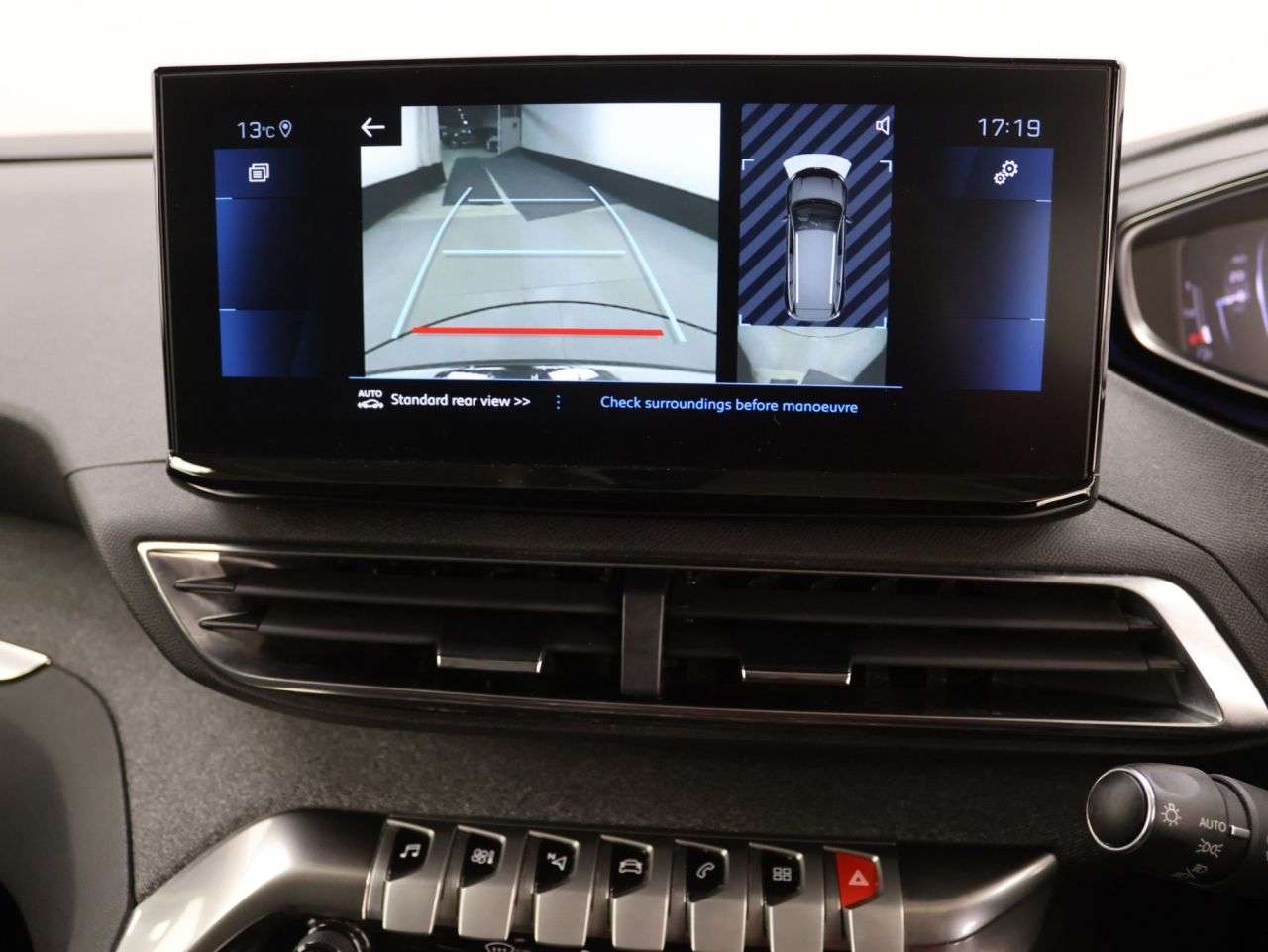 2022 PEUGEOT 5008 2022 PEUGEOT 5008