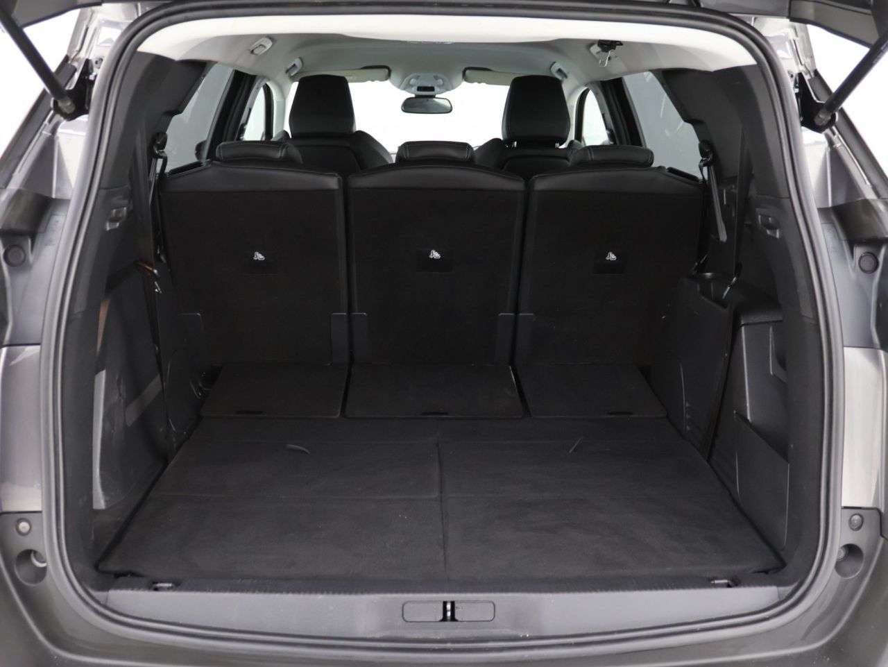 2022 PEUGEOT 5008 2022 PEUGEOT 5008