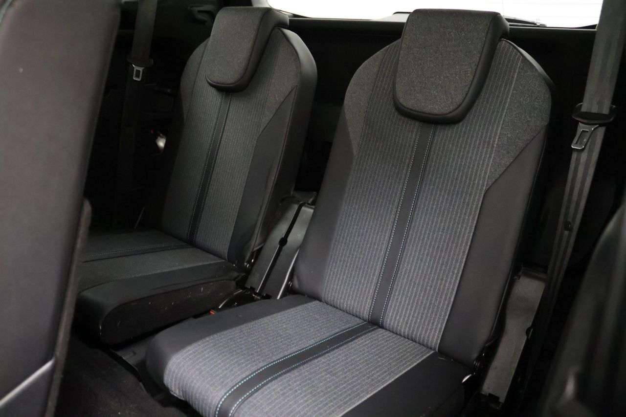 2022 PEUGEOT 5008 2022 PEUGEOT 5008