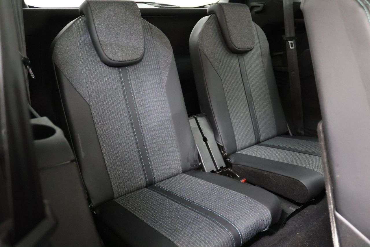 2022 PEUGEOT 5008 2022 PEUGEOT 5008