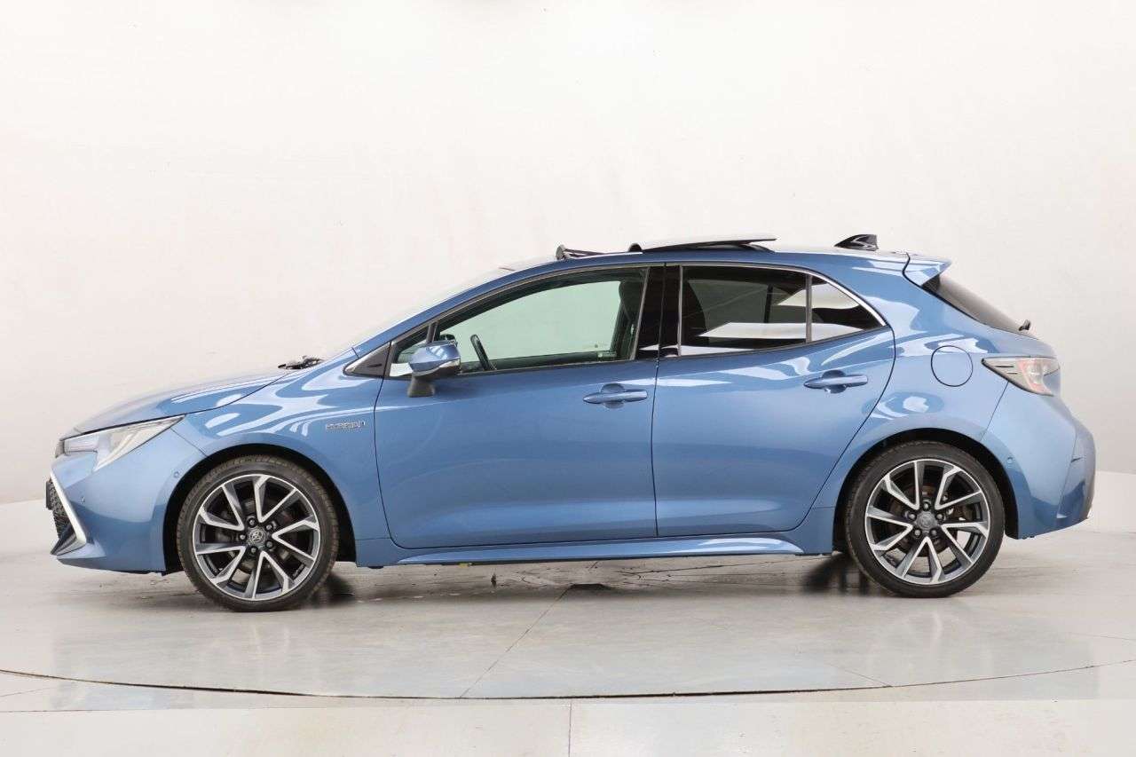 2021 TOYOTA COROLLA 2021 TOYOTA COROLLA