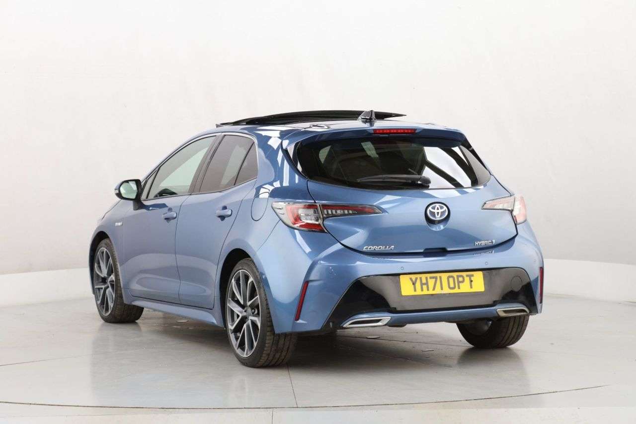 2021 TOYOTA COROLLA 2021 TOYOTA COROLLA